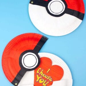 Hinged Paper Plate Pokeball Craft