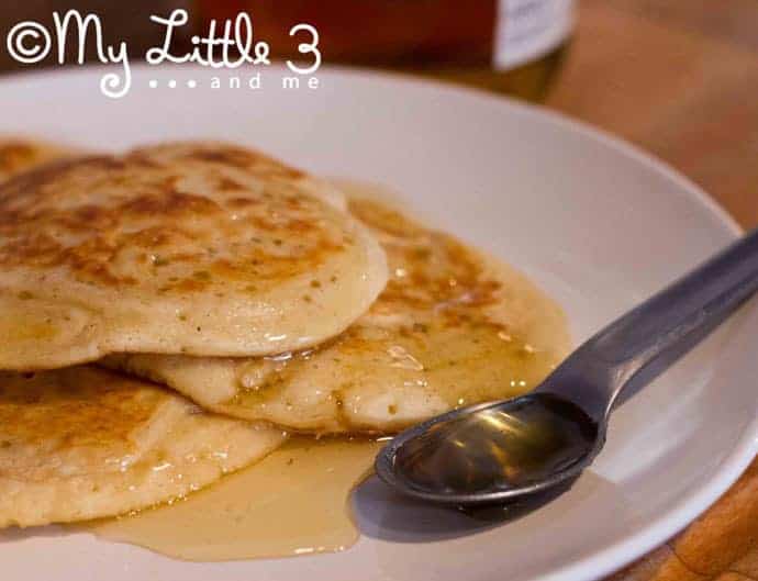 Make delicious American style pancakes.