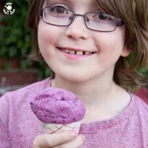 Easy No Cook Berry Play Dough - great for ice cream pretend play.