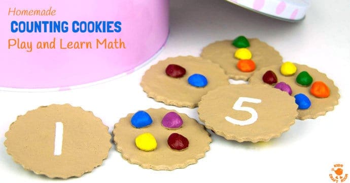 HOMEMADE COUNTING COOKIES MATH GAME - great for early number skills and imaginative play. Easy preschool learning at home. Number recognition, counting and one to one correspondence. #learningthroughplay #earlyyears #preschoolactivities #math #maths #learningactivities #homeschool #ECE #preschool #preK #kidsactivities #counting #numbers #earlylearning #mathgames #mathematics #preschoolers #learningisfun #homeschooling #homeschoolpreschool #imaginativeplay 