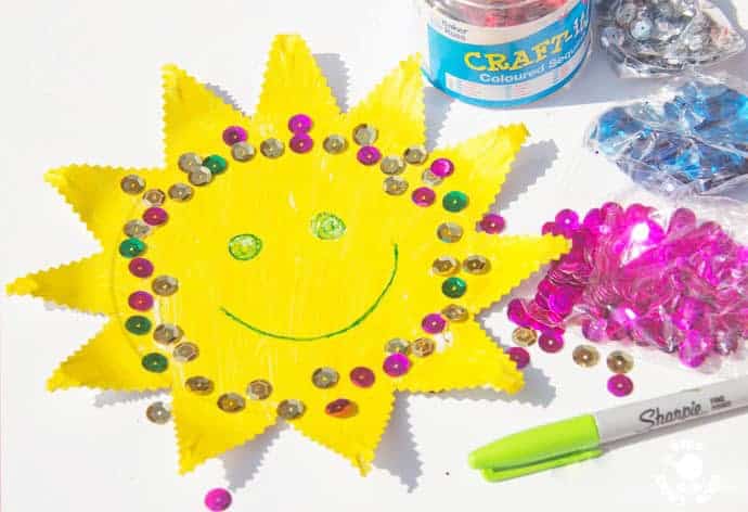 This Sunshine Wand is such a bright and cheerful Summer craft for the kids and a great way to encourage movement and self expression. Its long trailing ribbons will encourage kids to leap, dance and twirl spreading a little sunshine as they go. 