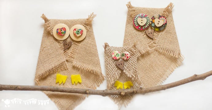 BUTTON AND BURLAP OWL CRAFT - Adorable no-sew burlap craft. An easy owl craft for kids and grown ups that can be used to make lots of lovely unique homemade owl gifts or owl ornaments. Who can resist a cute button craft? #owlcrafts #burlapcrafts #buttoncrafts #owls #kidscrafts #Fallcrafts #easycrafts #craftsforkids