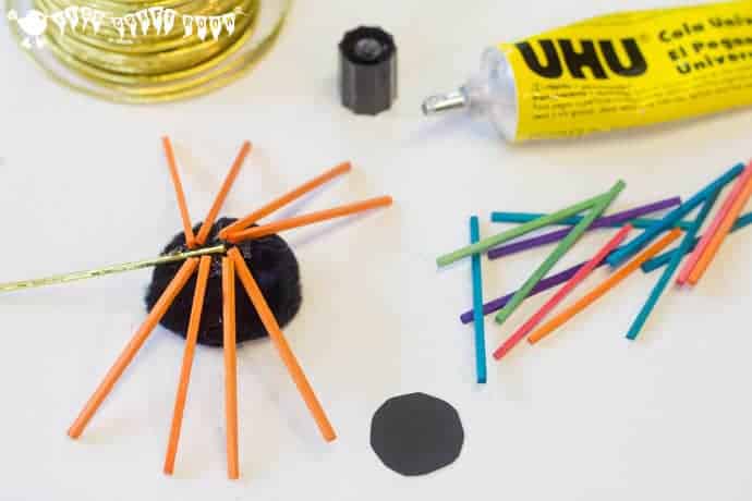 Boing! Check out this jumping spider craft! These are the cutest, bounciest, little spiders ever! So quick, easy and cheap for kids to make and play with.