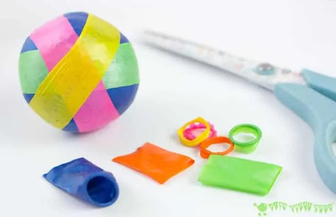 Learn how to make juggling balls with this easy no-sew method using balloons. Kids will have great fun developing their circus skills and juggling is a fun activity to promote gross motor skills, balance, co-ordination and of course patience and determination too!