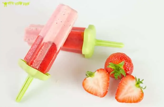 STRAWBERRIES and CREAM POPSICLES - Get ready for Summer with this fruit packed popsicle recipe. With no added sugar or nasties each ice lolly gives you one of your five-a-day. Yummy! 