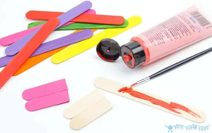 painting-popsicles-sticks-for-mix-n-match-snake-craft