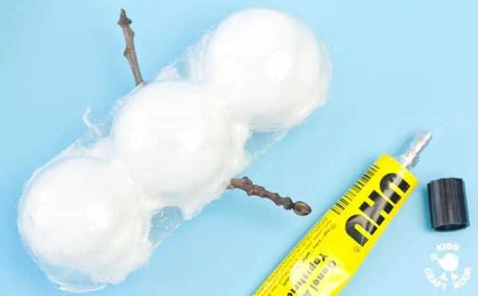 3D Cotton Ball Snowman Craft Step 5