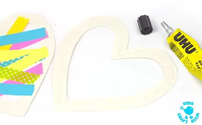 Washi Tape Hearts {No Mess Valentine's Day Craft for Kids} – The Art Kit