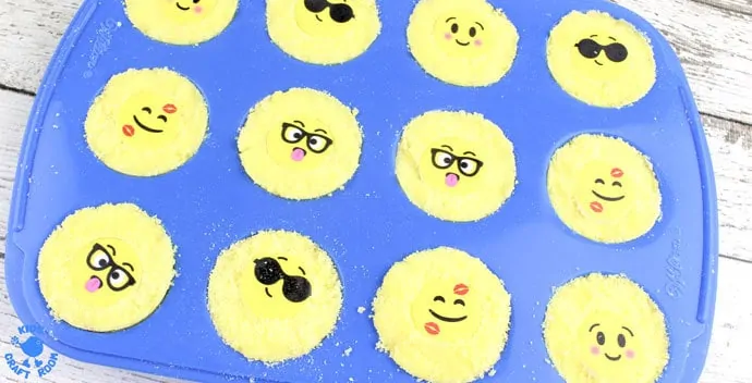 Step 5-Emoji Bath Bombs make bath time fun! Homemade bath bombs are easy to make and bring a smile and a giggle to bath time. They're great as homemade gifts for kids to make too!