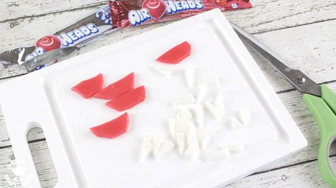 Step 5 - OREO SHARK TREATS are great for cooking with kids. A fin-tastic Summer activity perfect for shark week and ocean themes. Shark Cookies taste delicious and look adorable! 