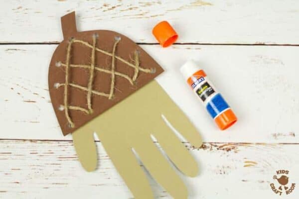 Handprint Acorn Lacing Craft - Fun Autumn Craft For Kids - Kids Craft Room