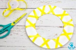 Easy Peasy Paper Plate Easter Wreath - Kids Craft Room