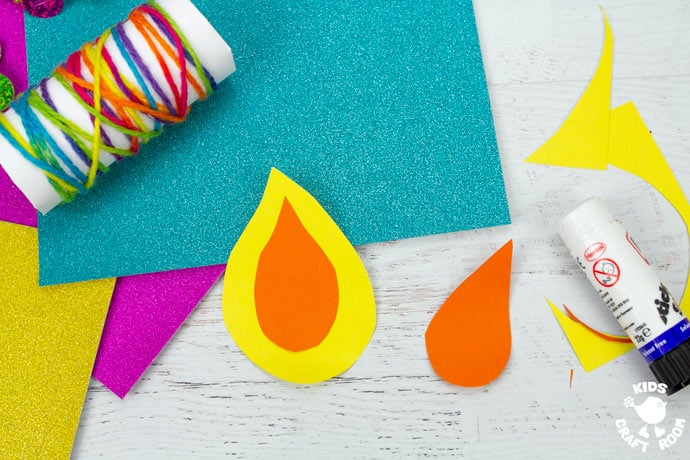 Cardboard Tube Candle Craft For Kids step 7.