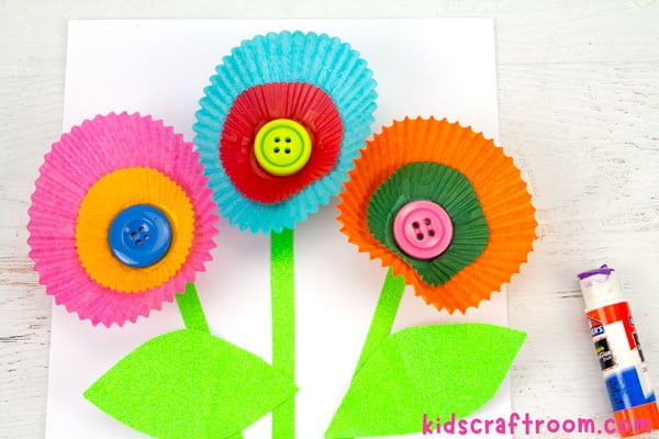 Cupcake Liner Flower Craft step 4.