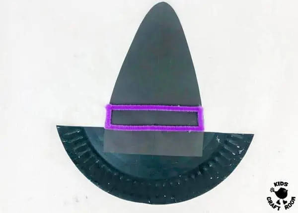 Paper Plate Witch Hat step 4.