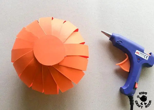 3D Paper Pumpkin step 6.
