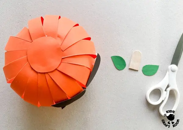 3D Paper Pumpkin step 8.
