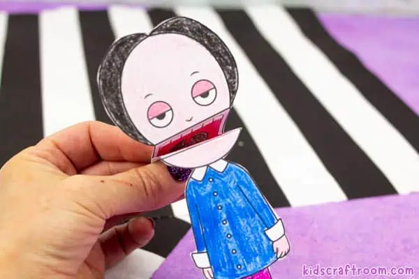 Step 4 B - Free Printable Halloween Puppets (The Addams Family).