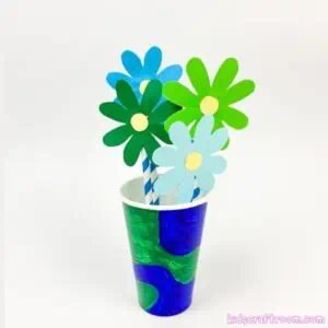 How to Make An Easy Earth Day Flower Craft For Kids